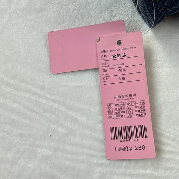 Plaid and Plain cuffed denim jean shorts, NWT size 6 - Picture 9 of 9